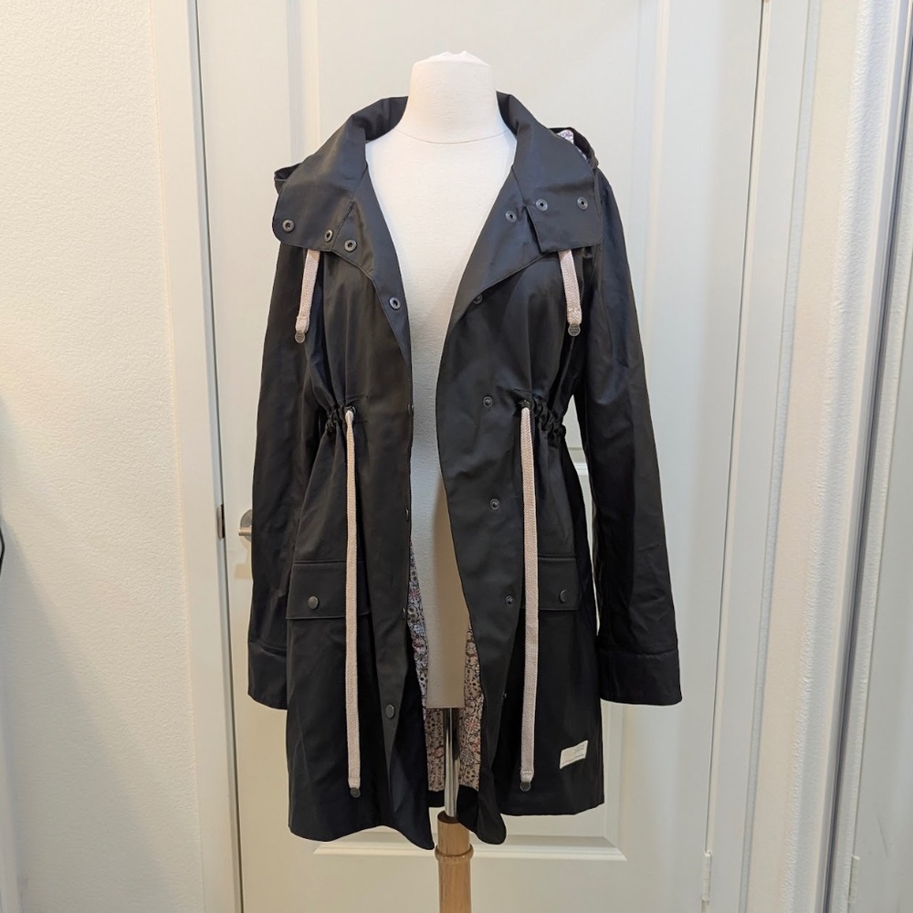 NWOT - ODD MOLLY Black A-Line Raincoat Slicker Jacket Hood - Size 2 / Medium - Picture 6 of 16
